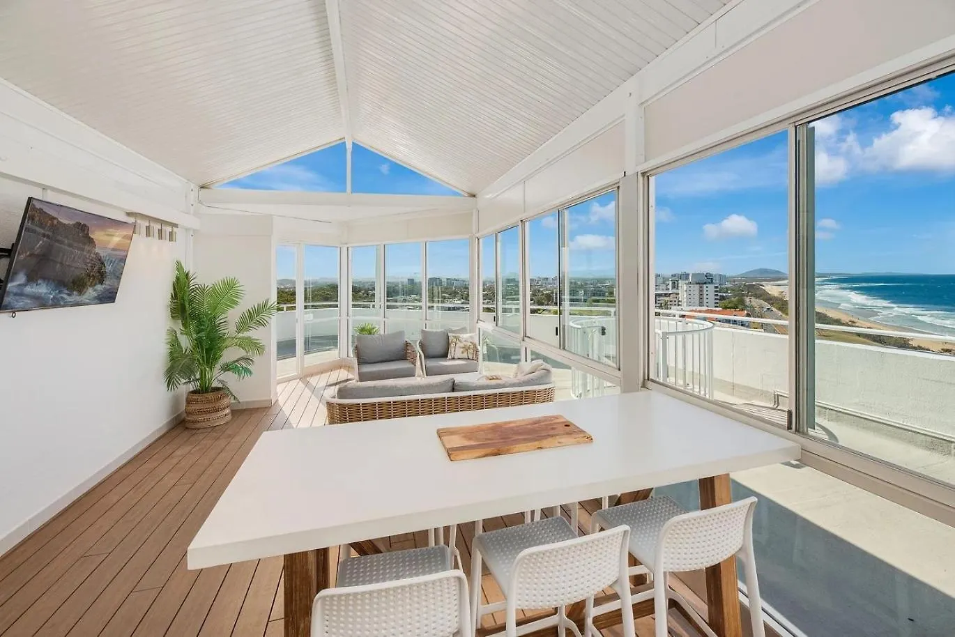 Mandolin Beachfront Resort Alexandra Headland Apartmanhotel
