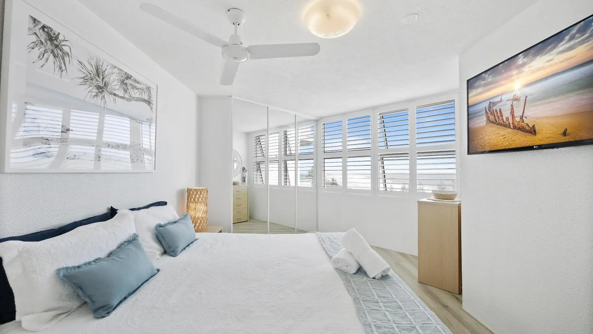 Mandolin Beachfront Resort Alexandra Headland Apartmanhotel