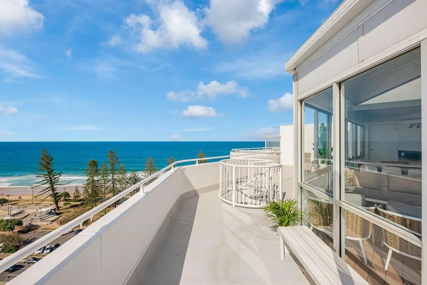 Apartahotel Mandolin Beachfront Resort Alexandra Headland