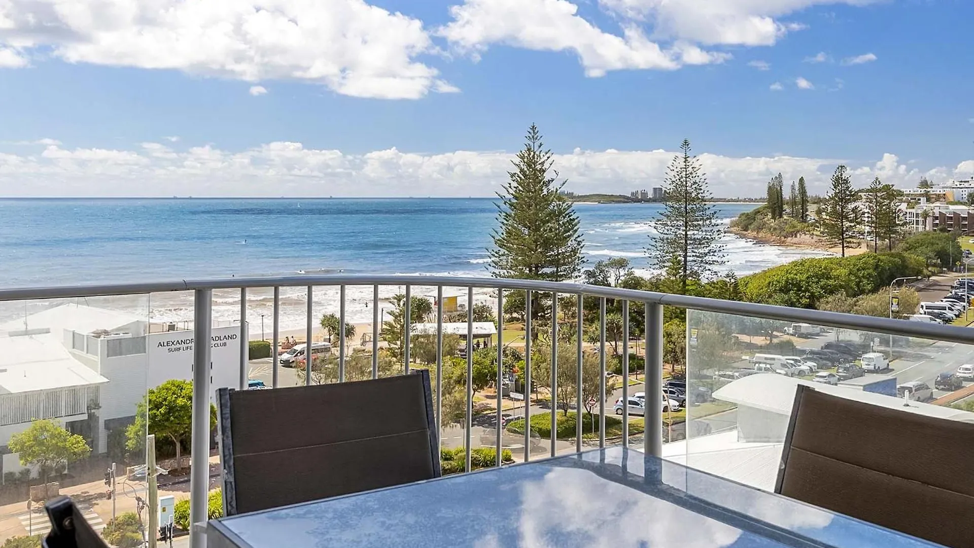 **** Apartahotel Mandolin Beachfront Resort Alexandra Headland Australia