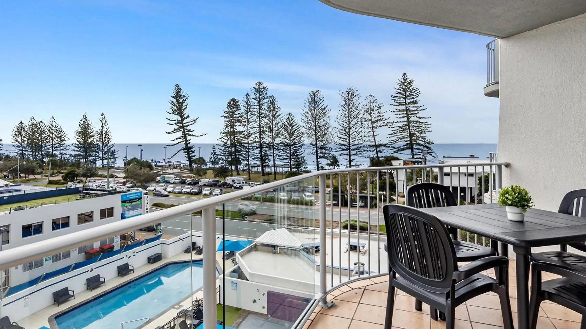 Apartahotel Mandolin Beachfront Resort Alexandra Headland