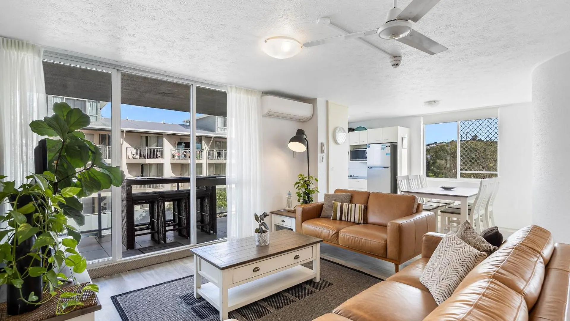 Mandolin Beachfront Resort Alexandra Headland Apartahotel
