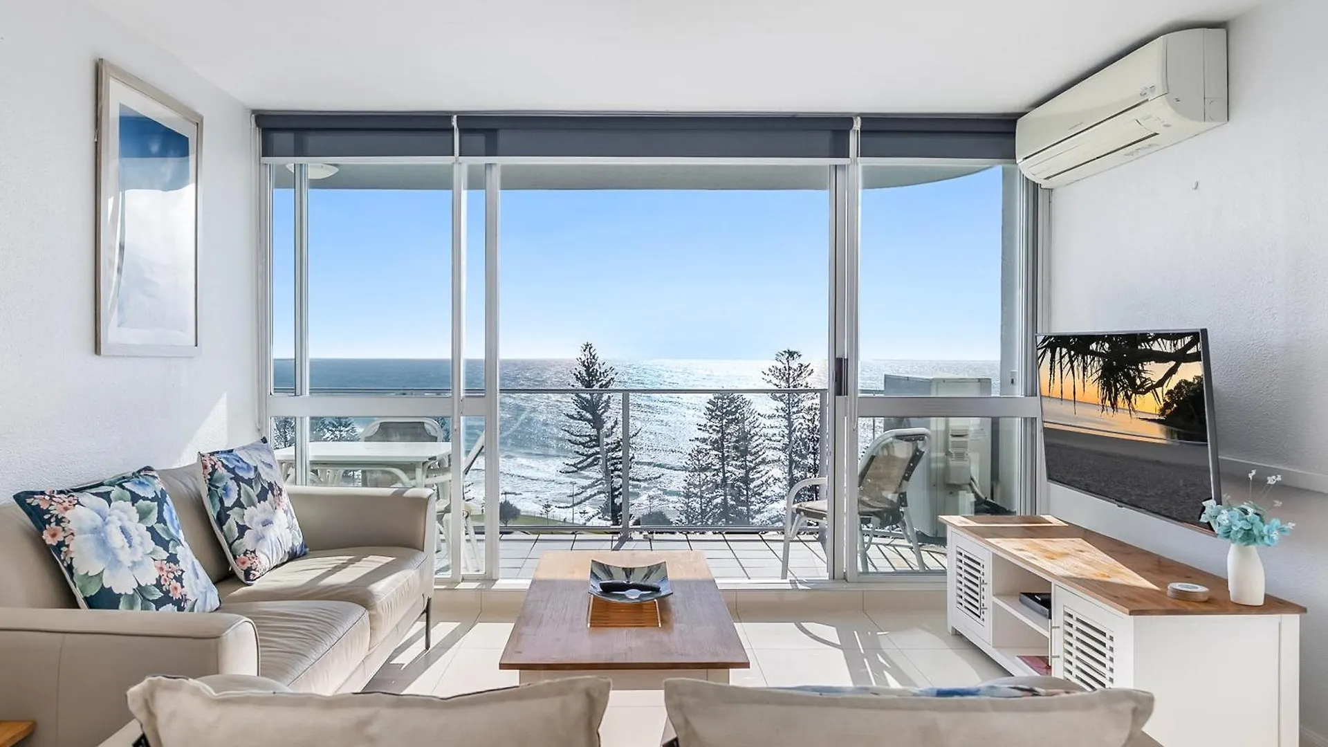 Mandolin Beachfront Resort Alexandra Headland 4*,  Australia
