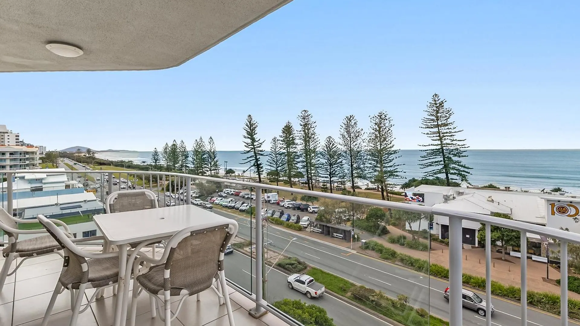 **** Aparthotel Mandolin Beachfront Resort Alexandra Headland Australia