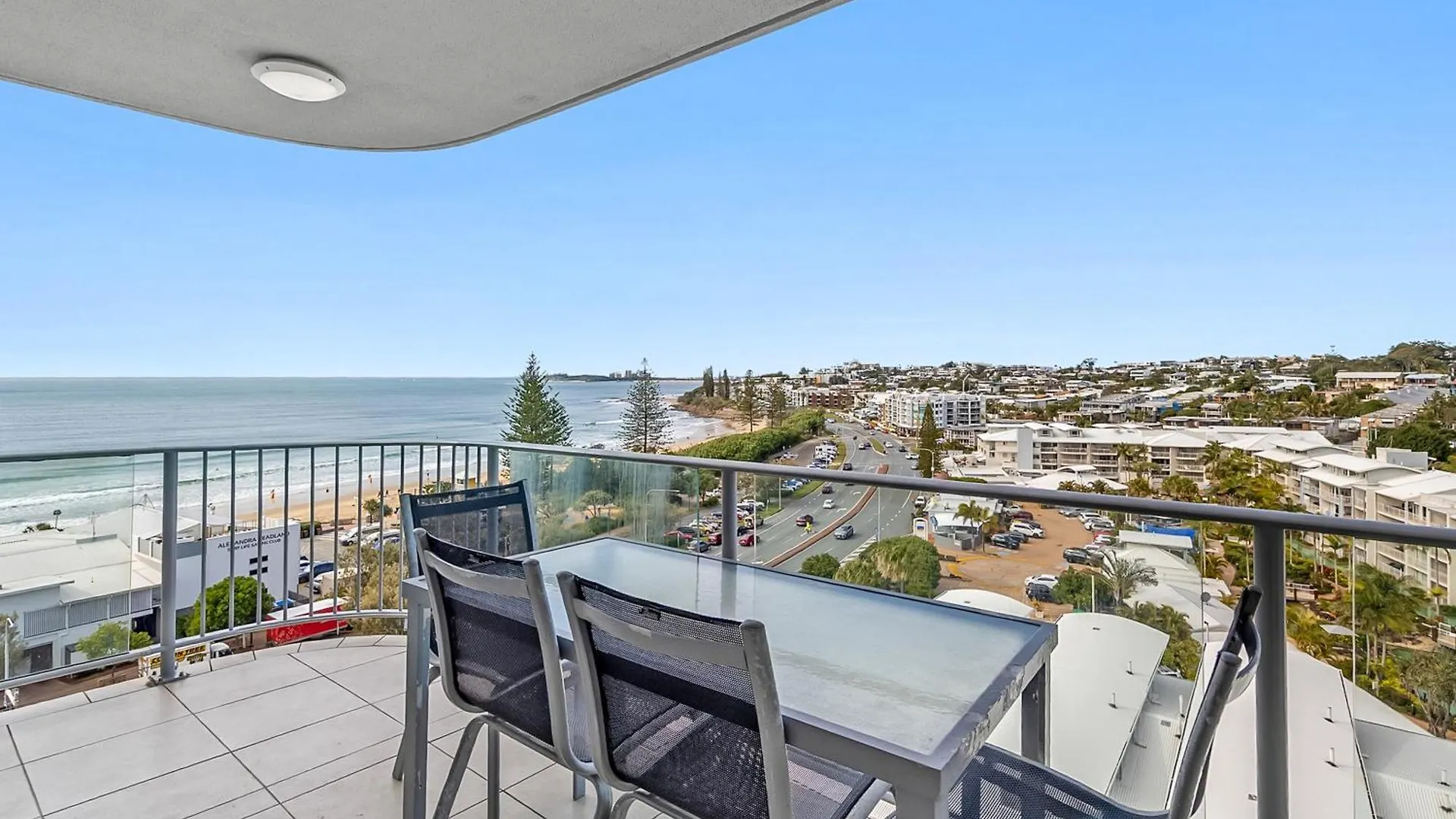 Aparthotel Mandolin Beachfront Resort Alexandra Headland